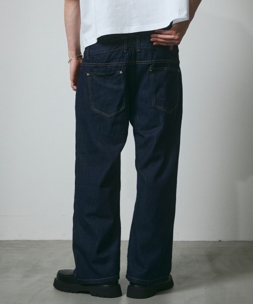 DAZE(デイズ)の「レイヤードデザイン ダブルニー デニムワイドパンツ(デニムパンツ・メンズ・ダークブルー・SMALL/MEDIUM/LARGE/X-LARGE)」の10枚目の写真