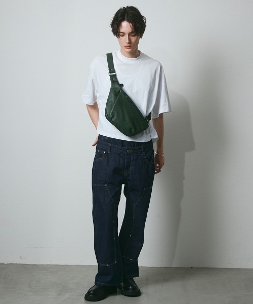 DAZE(デイズ)の「レイヤードデザイン ダブルニー デニムワイドパンツ(デニムパンツ・メンズ・ダークブルー・SMALL/MEDIUM/LARGE/X-LARGE)」の2枚目の写真