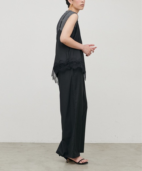 LARUTA（ラルータ）の「【LARUTA】［WEB限定］マイクロサキソニーリラックスパンツ（その他パンツ・レディース・ブラック/グレー・MEDIUM）」の4枚目の写真