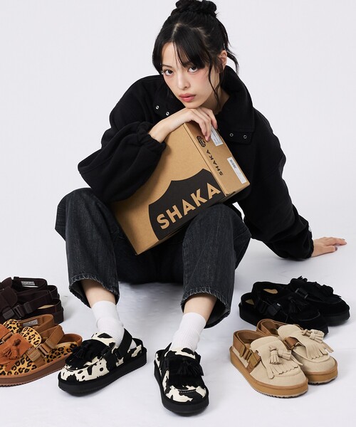 SHAKA(シャカ)の「【SHAKA/シャカ】ミュール タッセル カウ/MULE TASSEL COW/シューズ(モカシン/デッキシューズ・レディース・ブラック系その他/ブラウン系その他・25/24/23)」の22枚目の写真