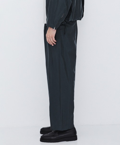 UNITED TOKYO（ユナイテッドトウキョウ）の「【数量限定】SILK NYLON EASY PANTS　｜シルク85％/肌離れ/ムレ防止/日本製産（その他パンツ・メンズ・ライトブルーグレー/ブラック/ブラウン・1/2）」の15枚目の写真