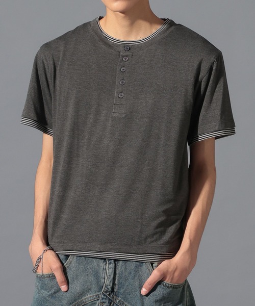 LAND MUSEUM(ランドミュージアム)の「LAND MUSEUM/ボーダーレイヤードヘンリーTシャツ(Tシャツ/カットソー・メンズ・ブラック/グレー・MEDIUM/LARGE)」の2枚目の写真