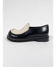 hippu（ヒプ）の「Mocca Loafer [Black&Ivory]（ローファー）」