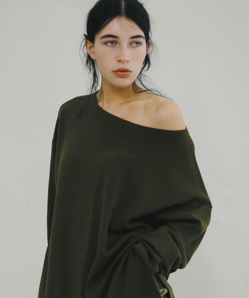 LAATO（ラート）の「off shoulder knit（ニット/セーター・レディース・レッド/カーキ・FREE）」の5枚目の写真