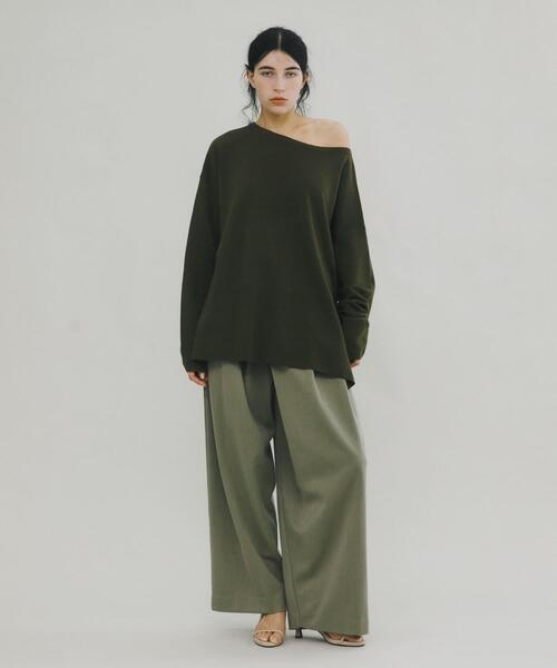 LAATO（ラート）の「off shoulder knit（ニット/セーター・レディース・レッド/カーキ・FREE）」の6枚目の写真
