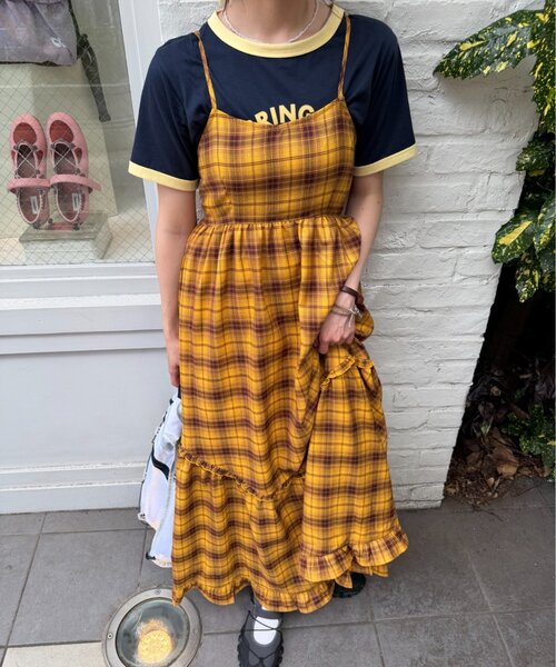 w closet(ダブルクローゼット)の「アソートティアードキャミワンピース(ワンピース・レディース・レッド/ブルー/イエロー/ボルドー/オフホワイト/ブラック・FREE)」の18枚目の写真