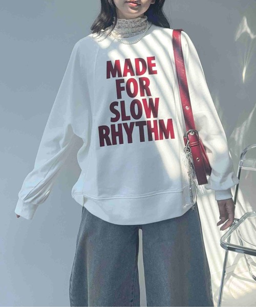 AS KNOW AS plus(アズノゥアズプラス)の「☆フロッキーロゴロンT【UNISEX ITEM】(Tシャツ/カットソー・レディース・オフホワイト/ブラウン/チャコールグレー・FREE)」の6枚目の写真