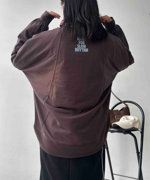 AS KNOW AS plus(アズノゥアズプラス)の「☆フロッキーロゴロンT【UNISEX ITEM】(Tシャツ/カットソー・レディース・オフホワイト/ブラウン/チャコールグレー・FREE)」の10枚目の写真