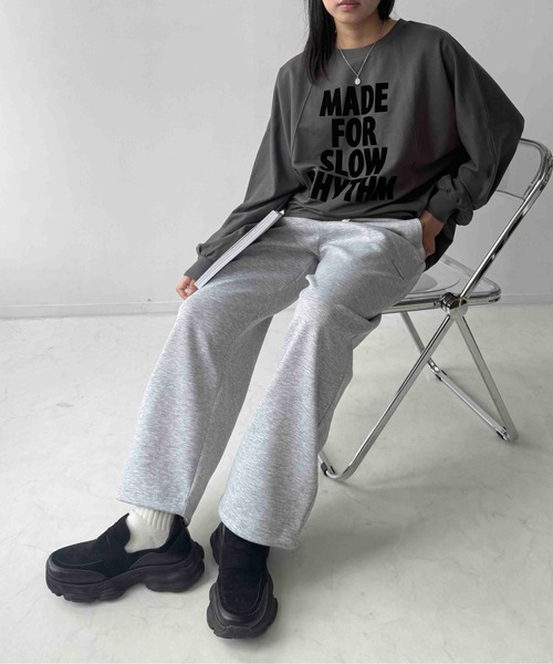 AS KNOW AS plus(アズノゥアズプラス)の「☆フロッキーロゴロンT【UNISEX ITEM】(Tシャツ/カットソー・レディース・オフホワイト/ブラウン/チャコールグレー・FREE)」の22枚目の写真