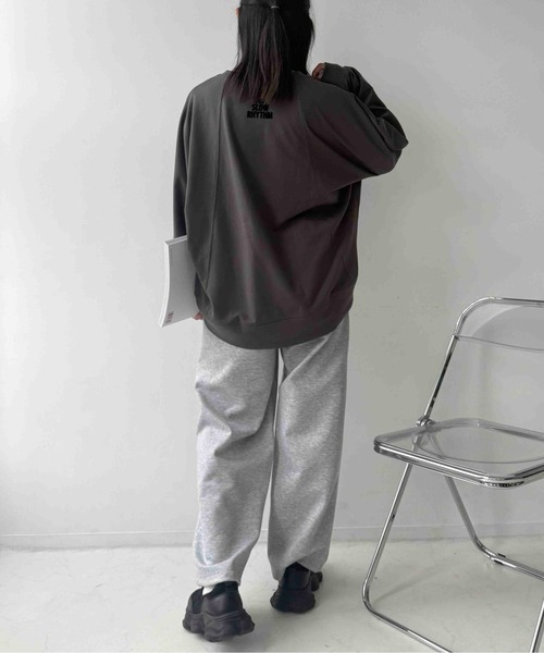 AS KNOW AS plus(アズノゥアズプラス)の「☆フロッキーロゴロンT【UNISEX ITEM】(Tシャツ/カットソー・レディース・オフホワイト/ブラウン/チャコールグレー・FREE)」の20枚目の写真