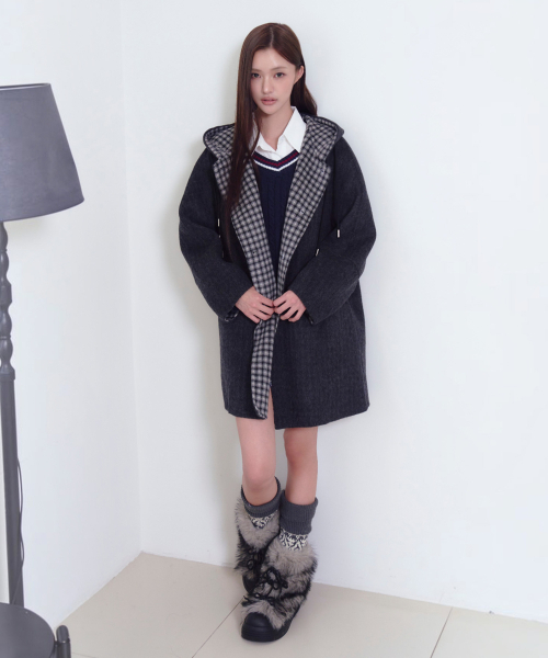 ほぼ未使用♡ 23区　ダッフルコート　裏チェック柄　グレー両サイドポケット付き♡ セール】チェック配色フードハーフコート [チャコールグレー