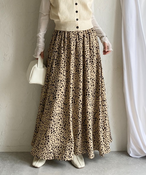 She's Closet(シーズクローゼット)の「レオパード 豹 プリント フレア ロング ヒョウ柄スカート(スカート・レディース・ベージュ/ブラック・FREE)」の2枚目の写真
