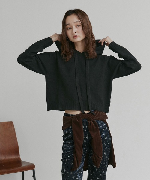 ad thie(アドティエ)の「コンパクト フーディー ニット プルオーバー(ニット/セーター・レディース・グレー/ブラック/アイボリー・FREE)」の7枚目の写真