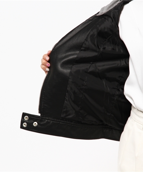 VENCEEXCHANGE（ヴァンスエクスチェンジ）の「合皮ライダースジャケット          （ライダースジャケット・レディース・ベージュ/ブラック・LARGE/MEDIUM）」の10枚目の写真