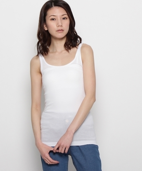 OPAQUE.CLIP(オペークドットクリップ)の「Hanes TAMI キャミタンク(タンクトップ・レディース・グレー/ブルー/ホワイト/ブラウン/ブラック・38)」の6枚目の写真