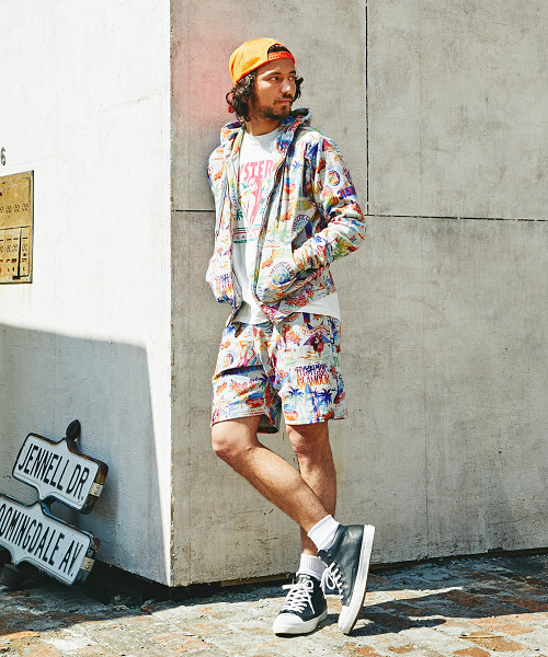 【素敵なデザイン❗️】00's HYSTERIC GLAMOUR 総柄 パーカー HYSTERIC GLAMOUR（パーカー）のフリマアイテム一覧