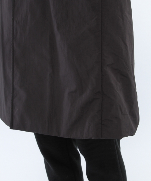 LAKOLE（ラコレ）の「【防風/撥水】中綿チェスターコート / LAKOLE（チェスターコート・メンズ・ネイビー/ブラック・MEDIUM/LARGE）」の10枚目の写真