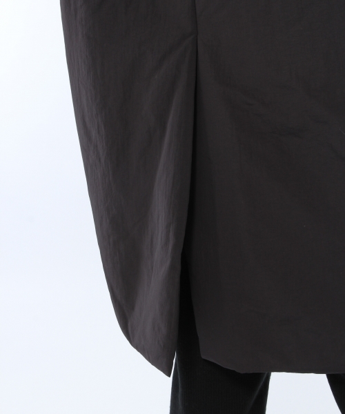 LAKOLE（ラコレ）の「【防風/撥水】中綿チェスターコート / LAKOLE（チェスターコート・メンズ・ネイビー/ブラック・MEDIUM/LARGE）」の11枚目の写真