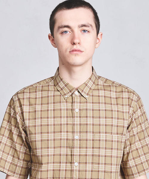 UNITED ARROWS（ユナイテッドアローズ）の「UASB タータンチェックボタンダウン ショートスリーブシャツ（シャツ/ブラウス・メンズ・ネイビー/ベージュ・S/M/XL/L）」の3枚目の写真