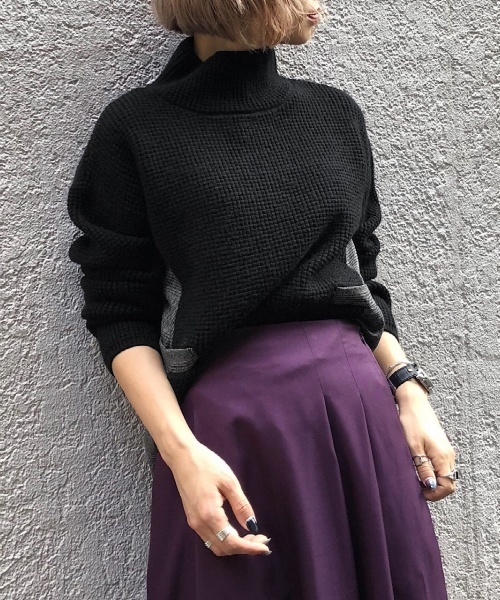 PAGEBOY（ページボーイ）の「バックチェックフレアニット（ニット/セーター・レディース・オフホワイト/ブラック・FREE）」の2枚目の写真