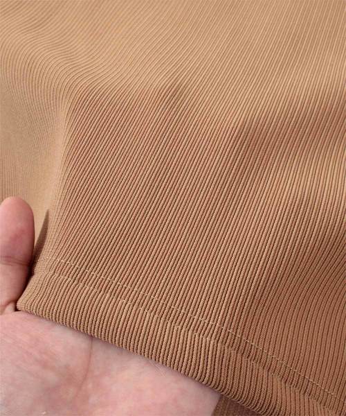 titivate（ティティベイト）の「深Vネックスリットワンピース/ジャンパースカート（ジャンパースカート・レディース・ブラック/ベージュ/ネイビー/カーキ・S/M）」の15枚目の写真