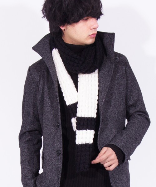 ８(eight)（エイト）の「ワッフル ライン ロングマフラー（マフラー・メンズ・ブラック×グレー/ブラック×ホワイト/ネイビー×ホワイト・FREE）」の16枚目の写真