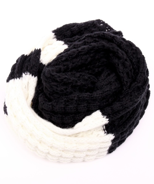 ８(eight)（エイト）の「ワッフル ライン ロングマフラー（マフラー・メンズ・ブラック×グレー/ブラック×ホワイト/ネイビー×ホワイト・FREE）」の11枚目の写真