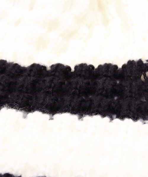 ８(eight)（エイト）の「ワッフル ライン ロングマフラー（マフラー・メンズ・ブラック×グレー/ブラック×ホワイト/ネイビー×ホワイト・FREE）」の6枚目の写真