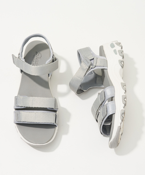 SKECHERS（スケッチャーズ）の「SKECHERS D'Lites スケッチャーズ サンダル（サンダル・レディース・ホワイト/ブラック/グレー・23.0cm/24.0cm/25.0cm）」の3枚目の写真