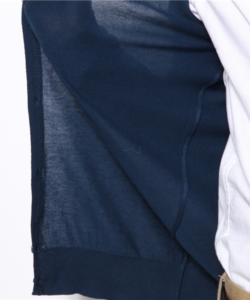 BEAMS F(ビームスエフ)の「JOHN SMEDLEY / 30ゲージカーディガン(カーディガン/ボレロ・メンズ・オレンジ/ブルー系その他/ネイビー/シルバー/レッド系その他/グリーン・S/38/M/40)」の13枚目の写真