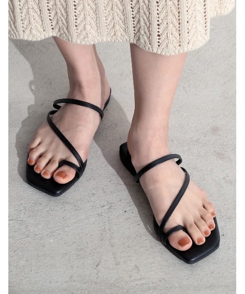 Re:EDIT(リエディ)の「親指リングビーチサンダル(サンダル・レディース・ブラック/シルバー/ゴールド/キャメル/パイソン・SMALL/MEDIUM/LARGE/X-LARGE/XX-LARGE)」の2枚目の写真