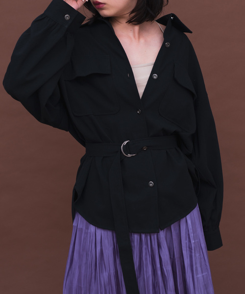 Aunt Marie's（アントマリーズ）の「AUNT MARIE'S ベルト付きサファリシャツ（シャツ/ブラウス・レディース・ブラック/ブラウン/カーキ・FREE）」の2枚目の写真