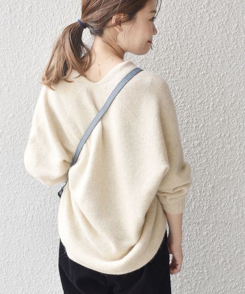 liflattie ships（リフラティ シップス）の「liflattie ships:コクーンVネックプルオーバー◇（ニット/セーター・レディース・グレー/ライトベージュ/ブルー・SMALL/MEDIUM）」の11枚目の写真