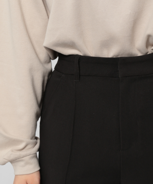 PAGEBOY(ページボーイ)の「ストレッチピンタックフレア2(その他パンツ・レディース・ブラック/ダークブラウン・SMALL/MEDIUM)」の12枚目の写真