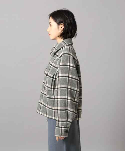 LOWRYS FARM（ローリーズファーム）の「メリノZIPブルゾン　847134（その他アウター・レディース・ベージュ/グレー・FREE）」の5枚目の写真