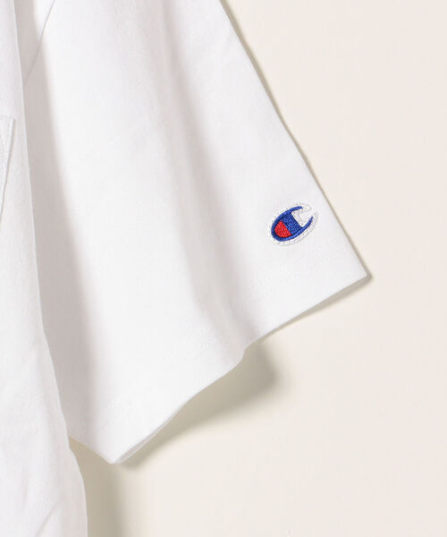 Champion（チャンピオン）の「【SHIPS any別注】Champion:フェイクレイヤーポケットTシャツ（Tシャツ/カットソー・レディース・ブラック/ホワイト/ベージュ/ライトブルー・SMALL）」の8枚目の写真