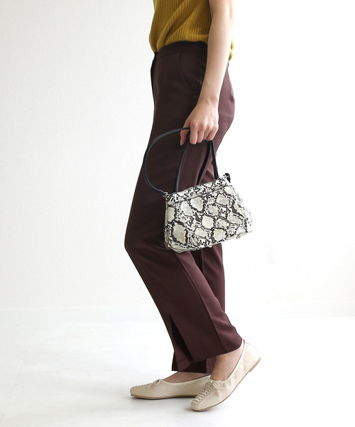 AmiAmi（アミアミ）の「レースアップギャザーバレエシューズ（バレエシューズ・レディース・ブラック/ブラウン/アイボリー/シルバー・L/LL/M/S）」の17枚目の写真