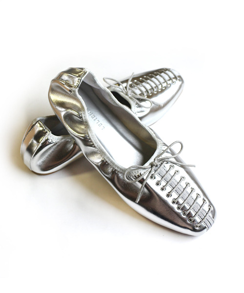 AmiAmi（アミアミ）の「レースアップギャザーバレエシューズ（バレエシューズ・レディース・ブラック/ブラウン/アイボリー/シルバー・L/LL/M/S）」の22枚目の写真