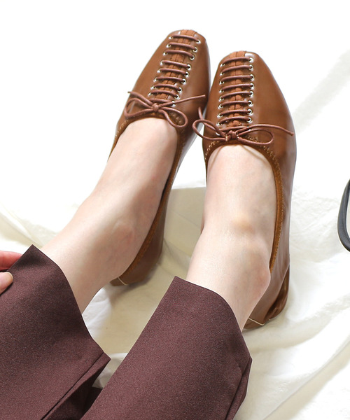 AmiAmi（アミアミ）の「レースアップギャザーバレエシューズ（バレエシューズ・レディース・ブラック/ブラウン/アイボリー/シルバー・L/LL/M/S）」の8枚目の写真