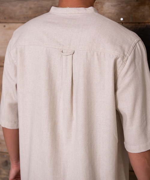 #Re:room（リルーム）の「スタンドカラープルオーバービッグシャツ（シャツ/ブラウス・メンズ・カーキ/ホワイト/ナチュラル・SMALL/MEDIUM）」の9枚目の写真