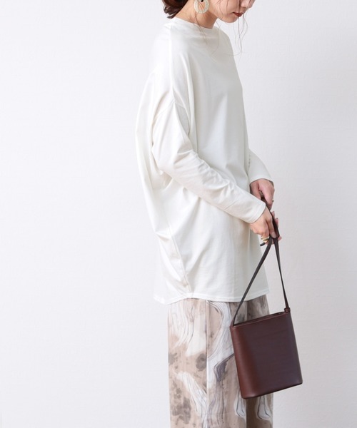 reca（レカ）の「変形ドルマンカットソー（チュニック・レディース・ホワイト/ブラック/杢グレー・ONE SIZE）」の21枚目の写真