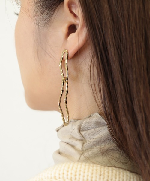 emesuelee(エメスーリー)の「コネクト 変形 フープピアス(ピアス(両耳用)・レディース・ゴールド/シルバー・フリー)」の1枚目の写真