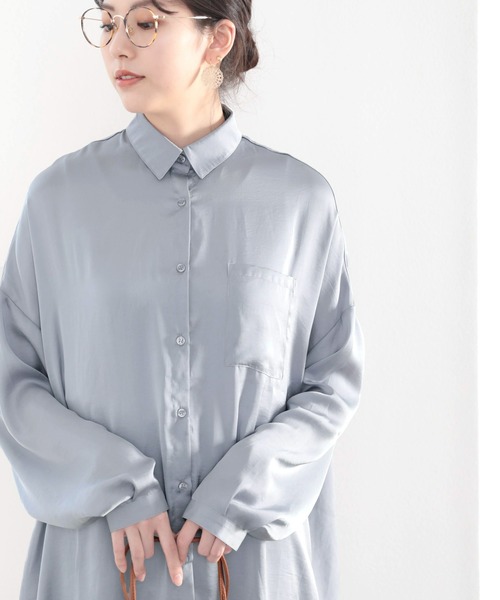 classicalelf（クラシカルエルフ）の「艶々サテンが上品。ヴィンテージサテンオーバーサイズレギュラーカラーシャツ（シャツ/ブラウス・レディース・グレー/アイボリー/モカ/グレイッシュベージュ・MEDIUM/LARGE/X-LARGE）」の14枚目の写真