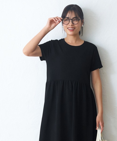 coca（coca）（コカ）の「エンボス加工半袖ギャザーフレアーワンピース（ワンピース・レディース・ブラック/カーキ・ONE SIZE）」の9枚目の写真