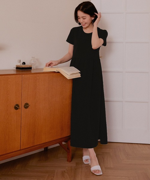 coca（coca）（コカ）の「エンボス加工半袖ギャザーフレアーワンピース（ワンピース・レディース・ブラック/カーキ・ONE SIZE）」の11枚目の写真