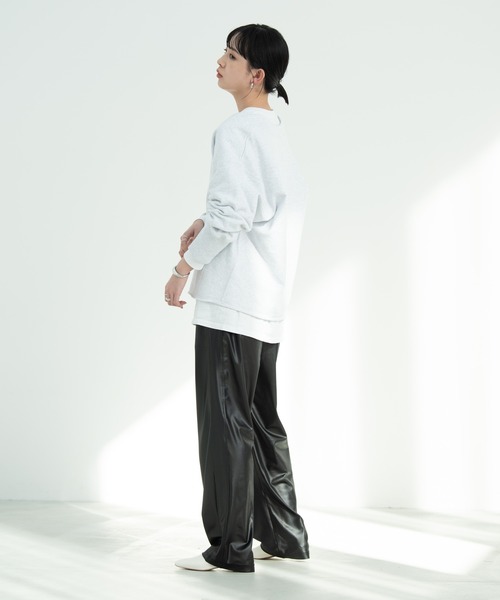 Aunt Marie's（アントマリーズ）の「深Vネックスウェットプルオーバー / AUNT MARIE 'S（スウェット・レディース・アイボリー/ブラック/ライトグレー・FREE）」の20枚目の写真