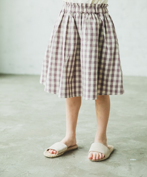 pairmanon（ペアマノン）の「【柔らかストレッチ】総柄 1分丈レギンス付きスカッツ（その他パンツ・キッズ・イエロー/アッシュブラウン/グレー系その他5/ホワイト系その他2/ブラック系その他4/オレンジ系その他/ベージュ系その他7/ホワイト系その他/サーモンピンク/パープル/ライトグリーン/ブラック系その他5/ピンク系その他3/ホワイト系その他3/ブルー系その他/レッド系その他/ベージュ系その他/パープル系その他/ブラック系その他2/ベージュ系その他3/ブラウン系その他/ベージュ系その他4/ドット・140/90/120/100/110/150/130）」の17枚目の写真