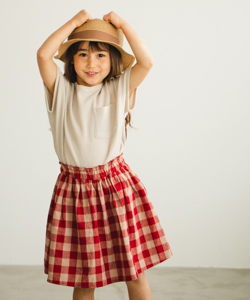 pairmanon（ペアマノン）の「【柔らかストレッチ】総柄 1分丈レギンス付きスカッツ（その他パンツ・キッズ・イエロー/アッシュブラウン/グレー系その他5/ホワイト系その他2/ブラック系その他4/オレンジ系その他/ベージュ系その他7/ホワイト系その他/サーモンピンク/パープル/ライトグリーン/ブラック系その他5/ピンク系その他3/ホワイト系その他3/ブルー系その他/レッド系その他/ベージュ系その他/パープル系その他/ブラック系その他2/ベージュ系その他3/ブラウン系その他/ベージュ系その他4/ドット・140/90/120/100/110/150/130）」の21枚目の写真