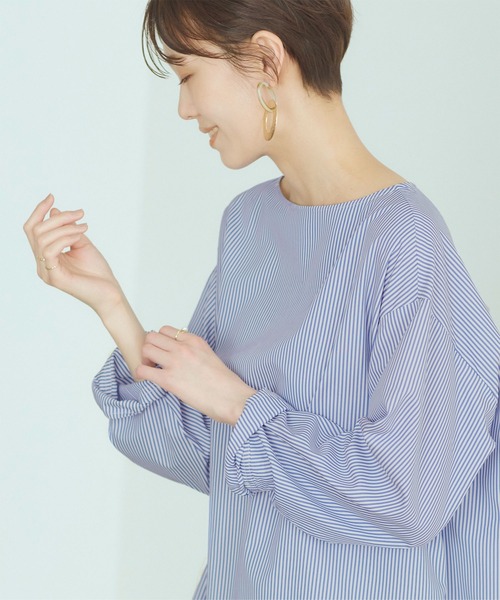 titivate(ティティベイト)の「バック釦ボートネックシャツ(シャツ/ブラウス・レディース・オフホワイト/ライトグレー/ブルー系その他・S/M)」の13枚目の写真