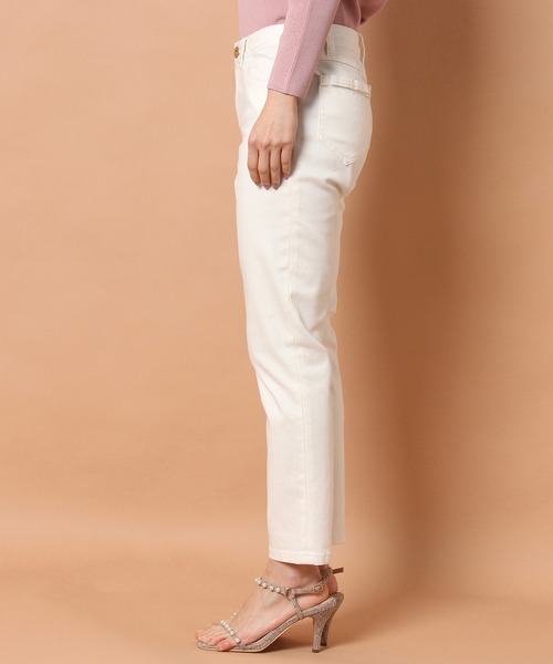 Rose Tiara(ローズティアラ)の「中空糸デニムストレートパンツ(White)(デニムパンツ・レディース・オフホワイト・42/40/46/38)」の11枚目の写真